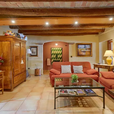Coll Landhaus Garriguella